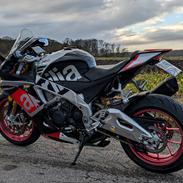Aprilia RSV4 RF
