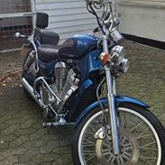 Suzuki Vs 600 intruder ——-SOLGT——-