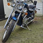 Suzuki Vs 600 intruder ——-SOLGT——-