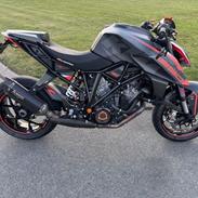 KTM 1290 Superduke R