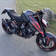 KTM 1290 Superduke R