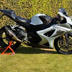 Suzuki GSXR 1000 K8