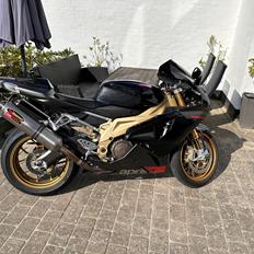 Aprilia RSV 1000 R Factory