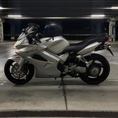 Honda VFR 800 Vtec