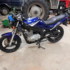 Suzuki GS500 E