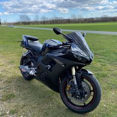 Yamaha R6