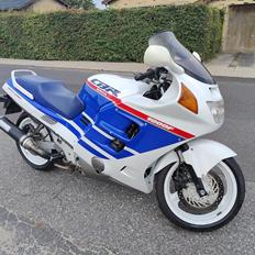 Honda CBR 1000 F