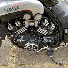 Yamaha V-Max 1200