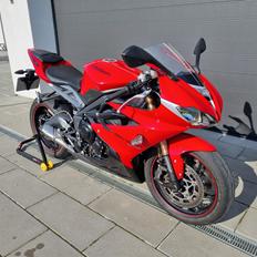 Triumph Daytona 675 H67