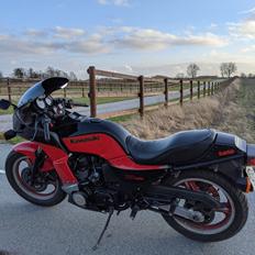 Kawasaki zx750e 