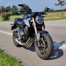 Honda CB650R NEO (solgt)