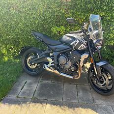 Triumph Trident660