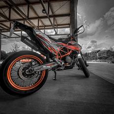 KTM 690 SMC-R