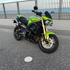 Triumph Street Triple 675