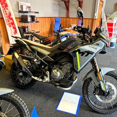 CF Moto 450MT