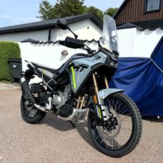 CF Moto 450MT