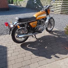 Yamaha TX 750