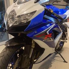 Suzuki GSXR 600 K8