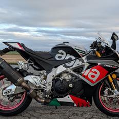 Aprilia RSV4 RF