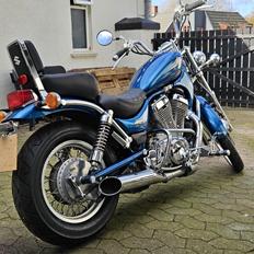 Suzuki Vs 600 intruder 