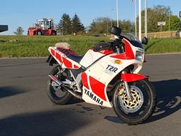 Yamaha TZR250