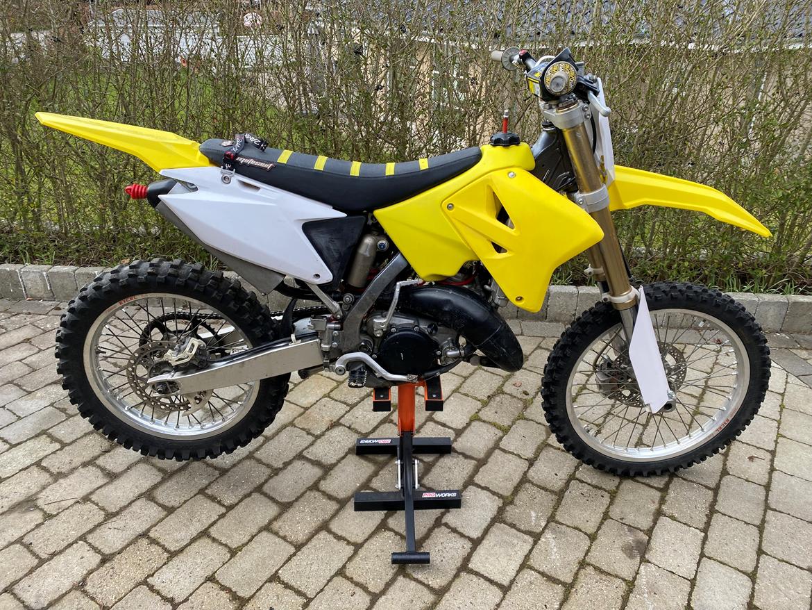 Suzuki RM125 billede 4