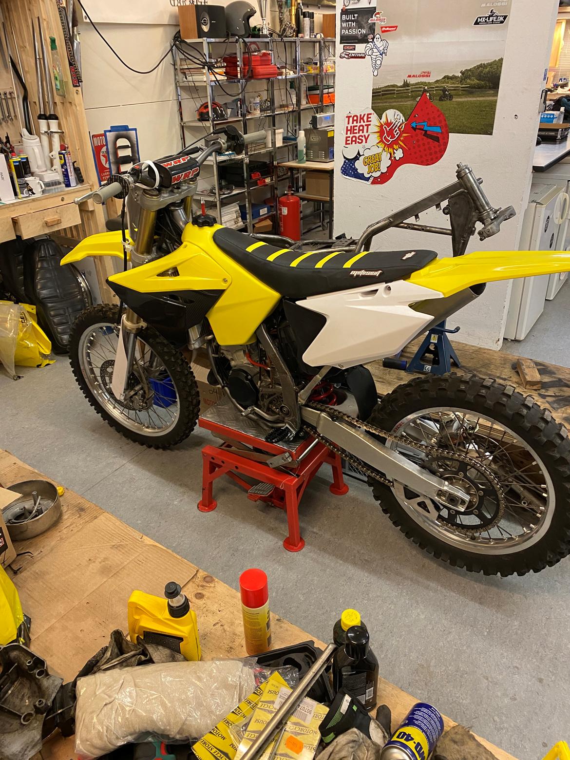 Suzuki RM125 billede 14