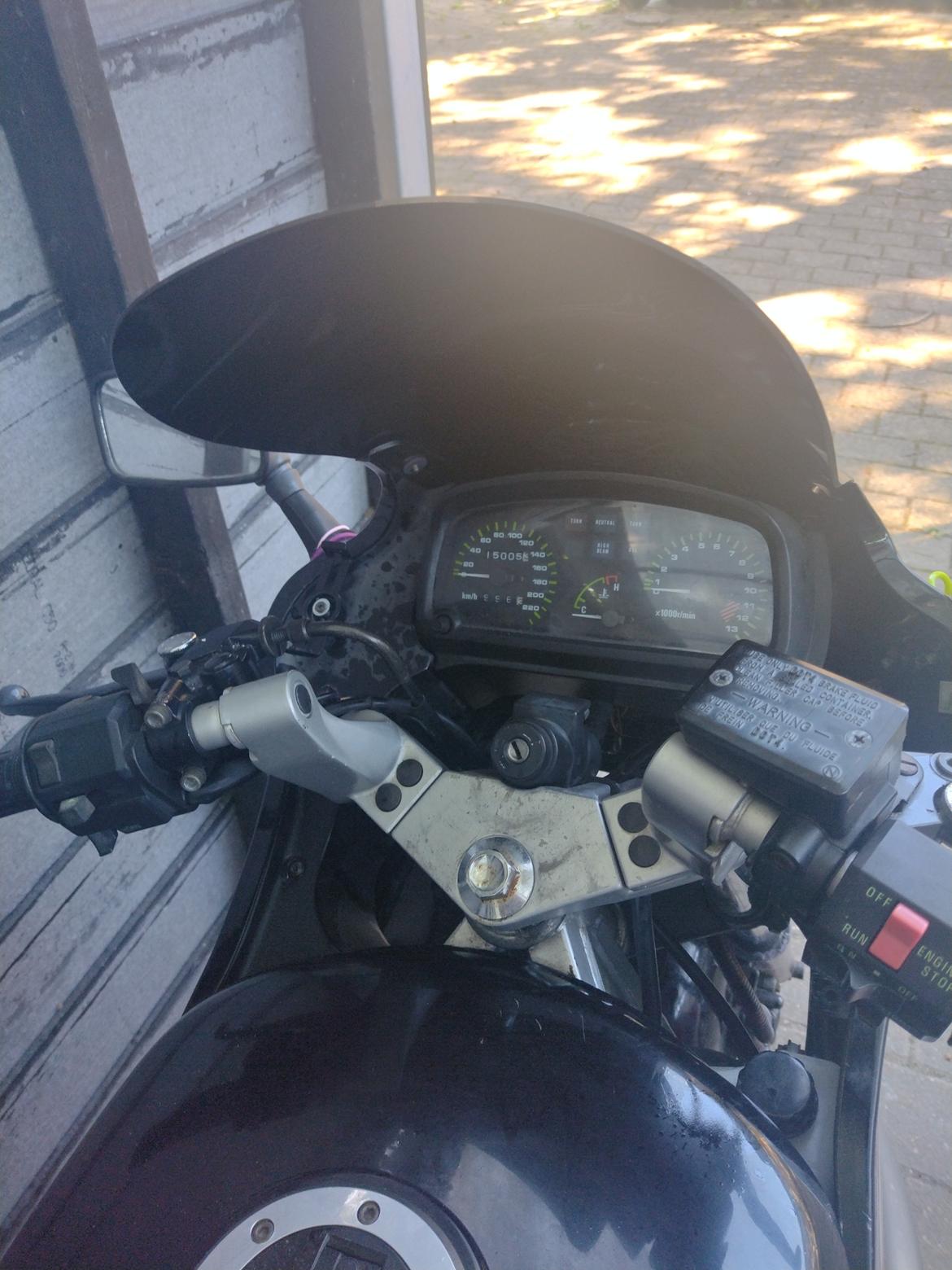 Kawasaki Gpz 500s billede 3