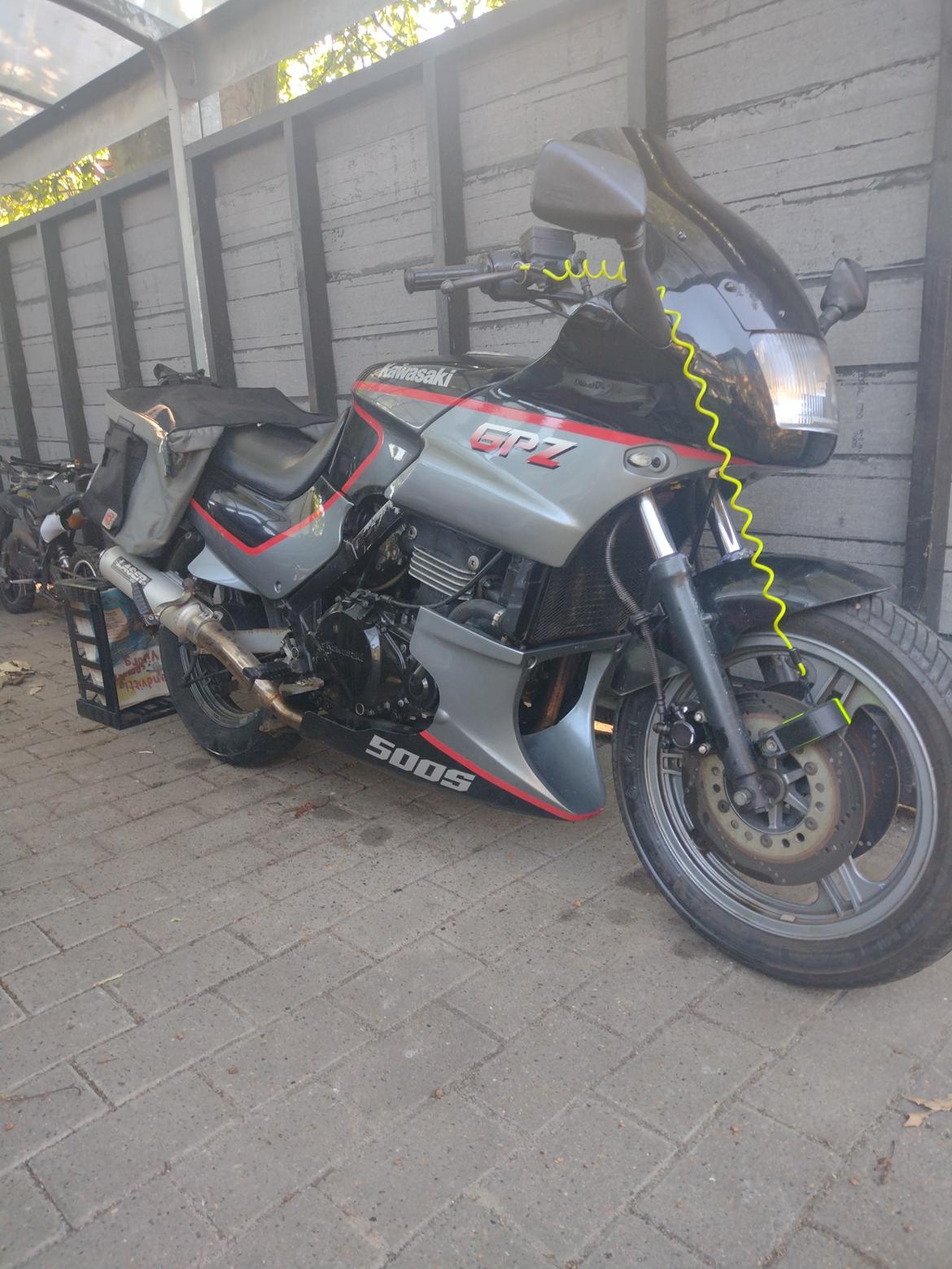Kawasaki Gpz 500s billede 1