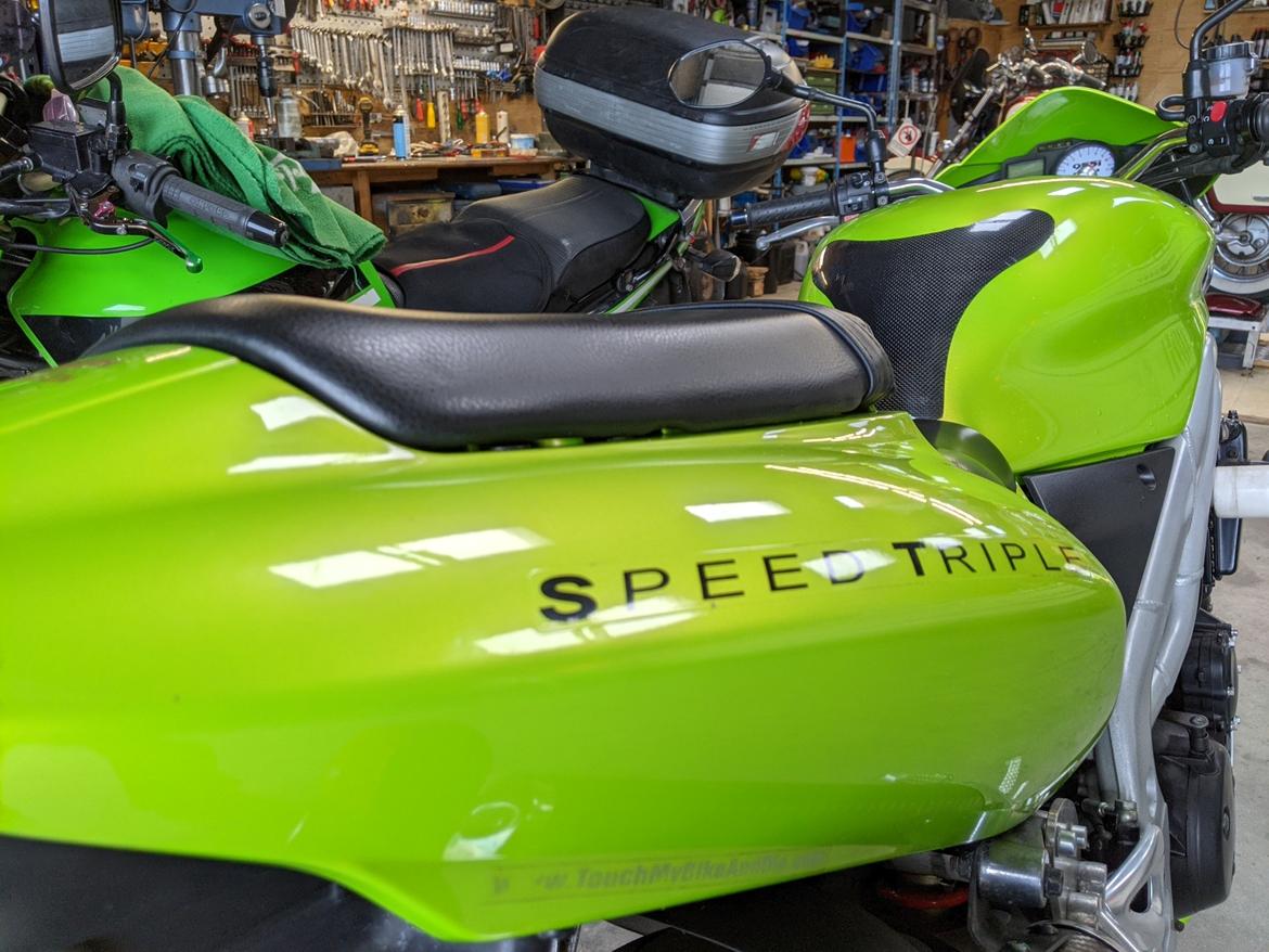 Triumph Speed Triple 955i    " Fru Grünthe " billede 15