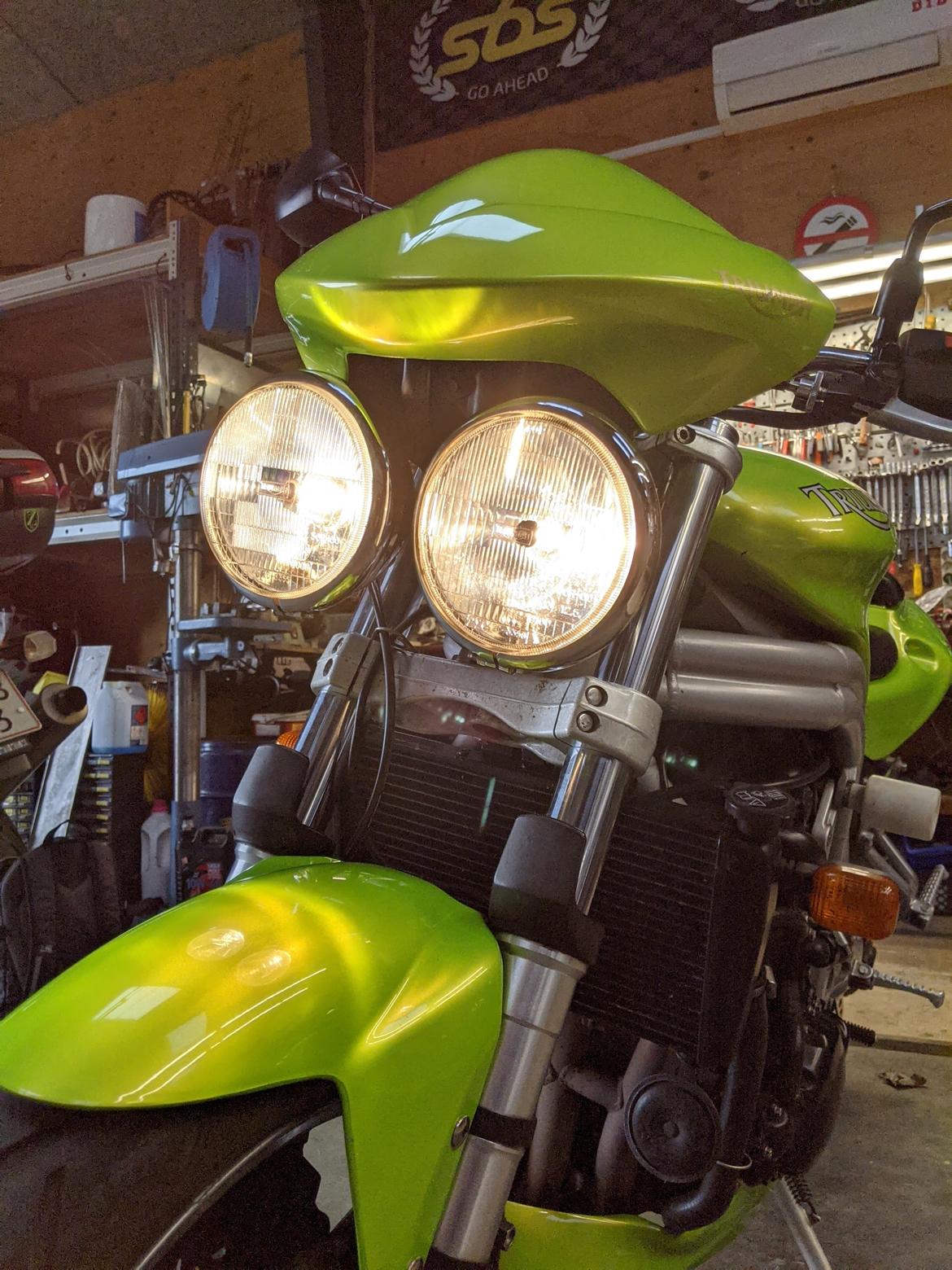 Triumph Speed Triple 955i    " Fru Grünthe " billede 10
