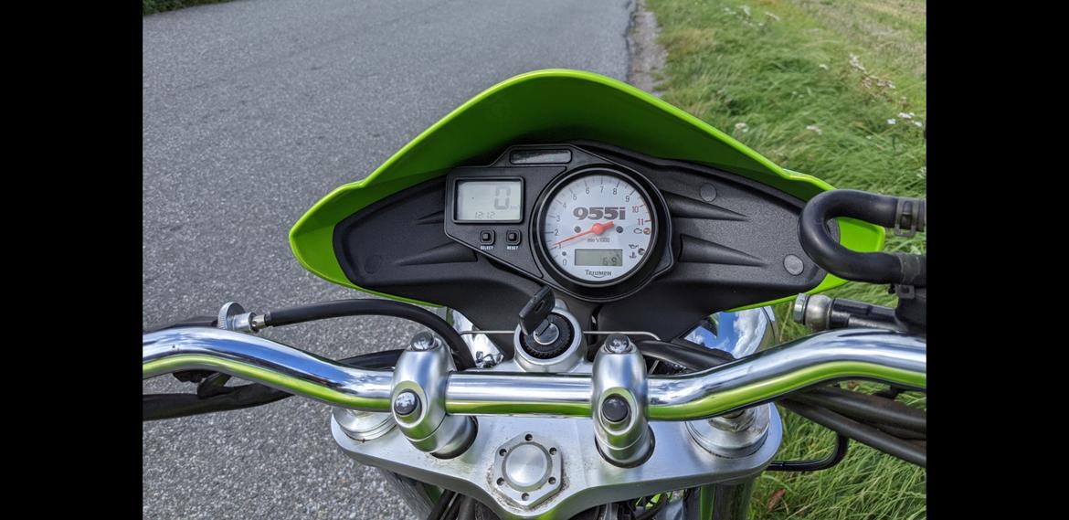 Triumph Speed Triple 955i    " Fru Grünthe " billede 16