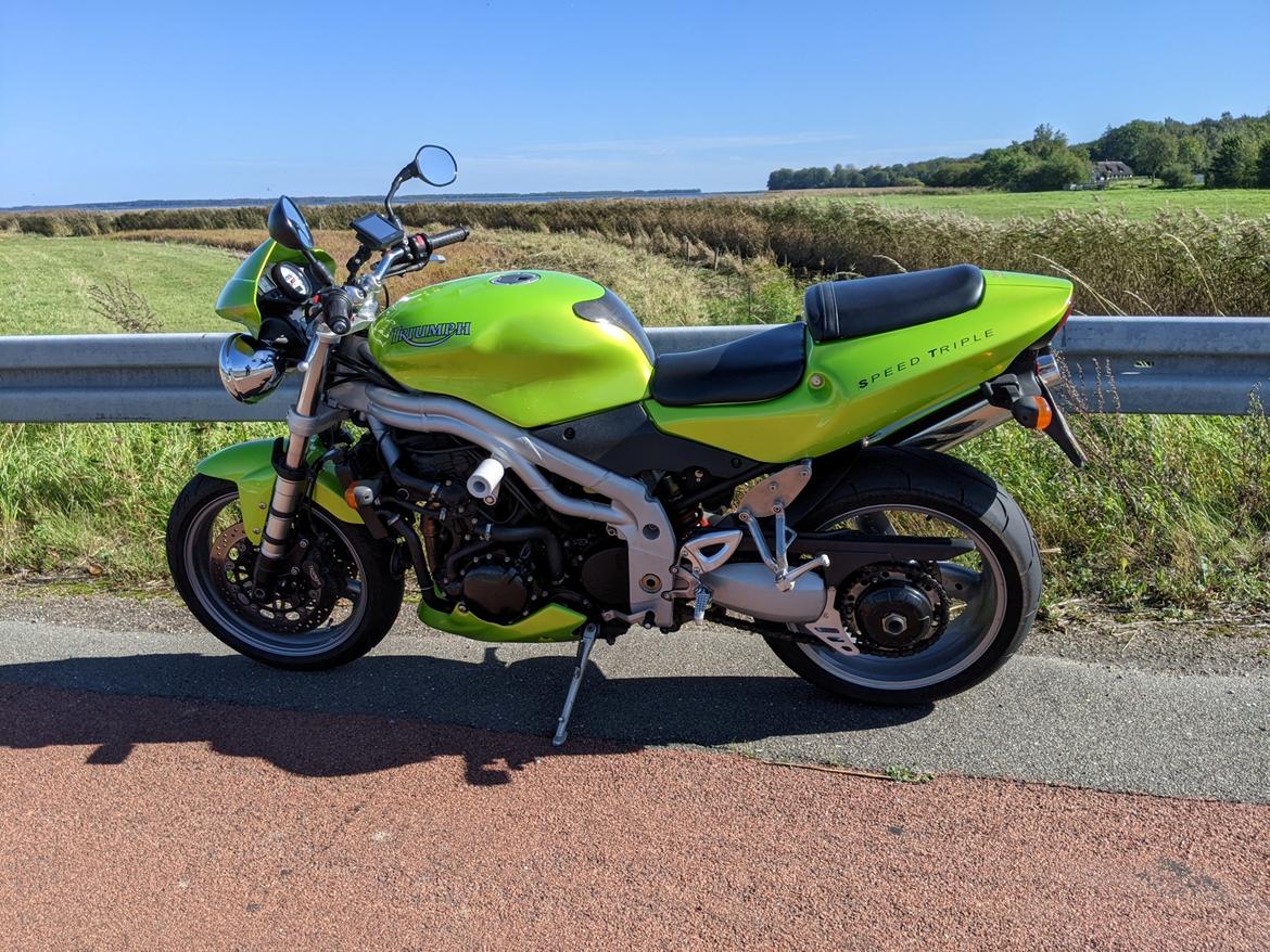 Triumph Speed Triple 955i    " Fru Grünthe " billede 4