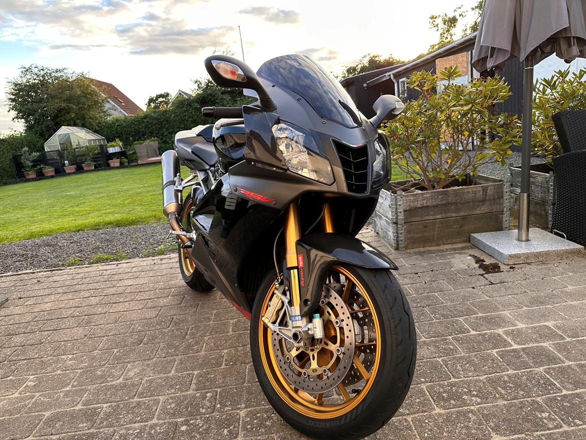 Aprilia RSV 1000 R Factory billede 4