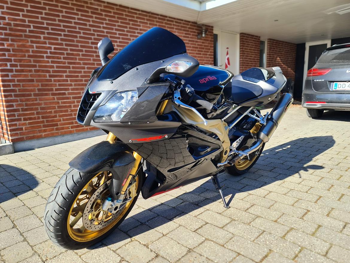 Aprilia RSV 1000 R Factory billede 2