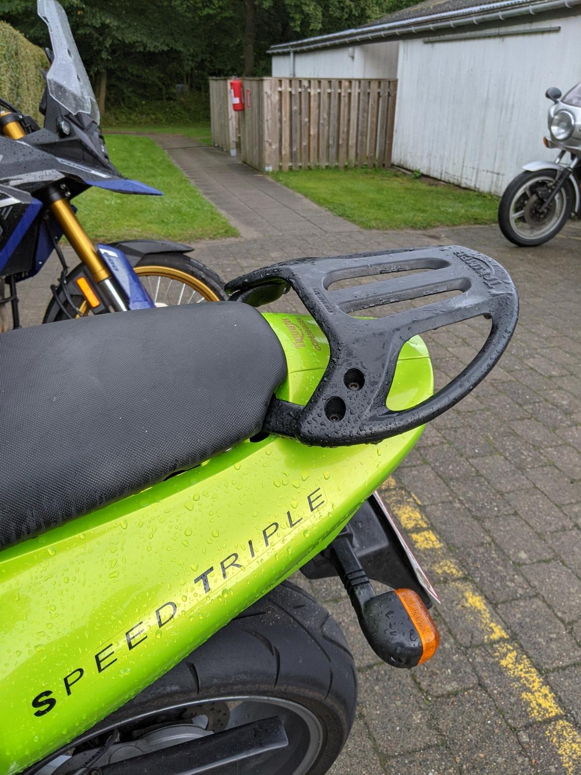 Triumph Speed Triple 955i    " Fru Grünthe " billede 14