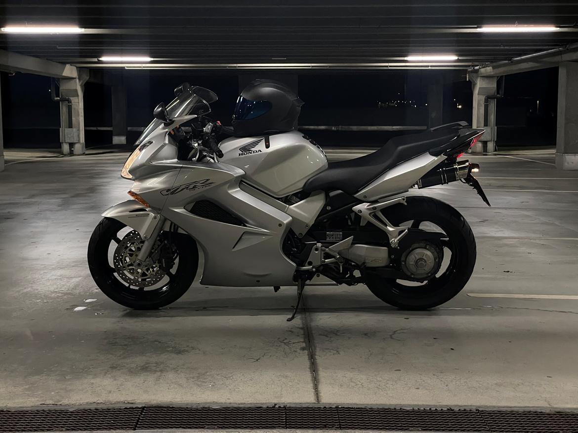 Honda VFR 800 Vtec billede 3