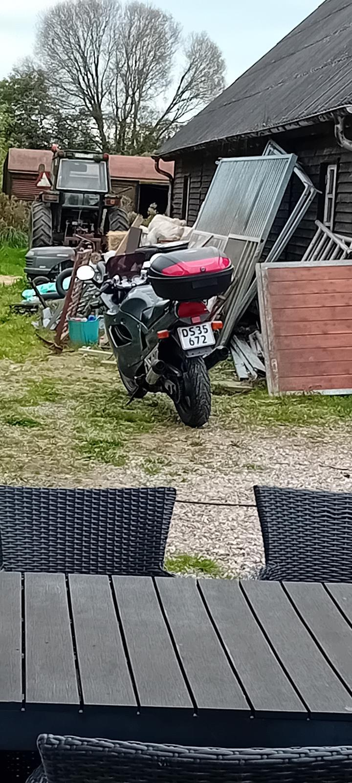 Suzuki Gsx750f  billede 15