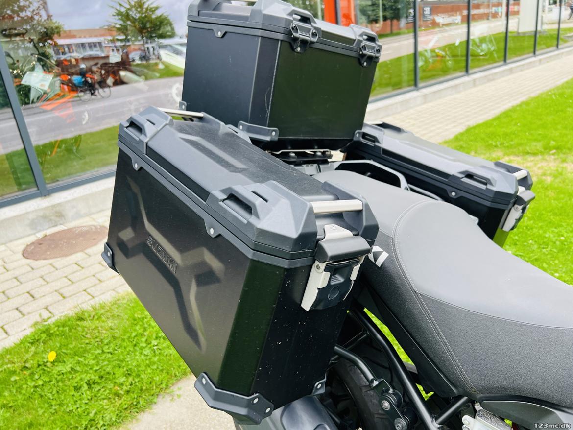 Suzuki DL1000 AL9 2020 DL 1000 Udseende fra Forhandler - Forhandler billede, Sidetasker solgt. billede 10