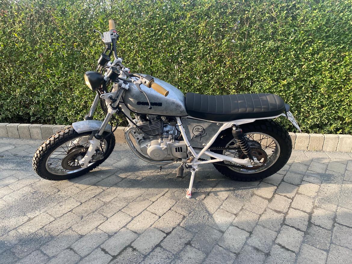 Suzuki GN250 billede 12