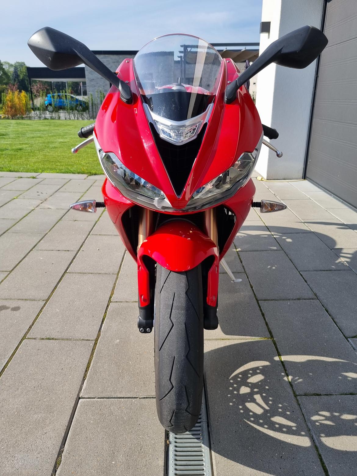 Triumph Daytona 675 H67  billede 4