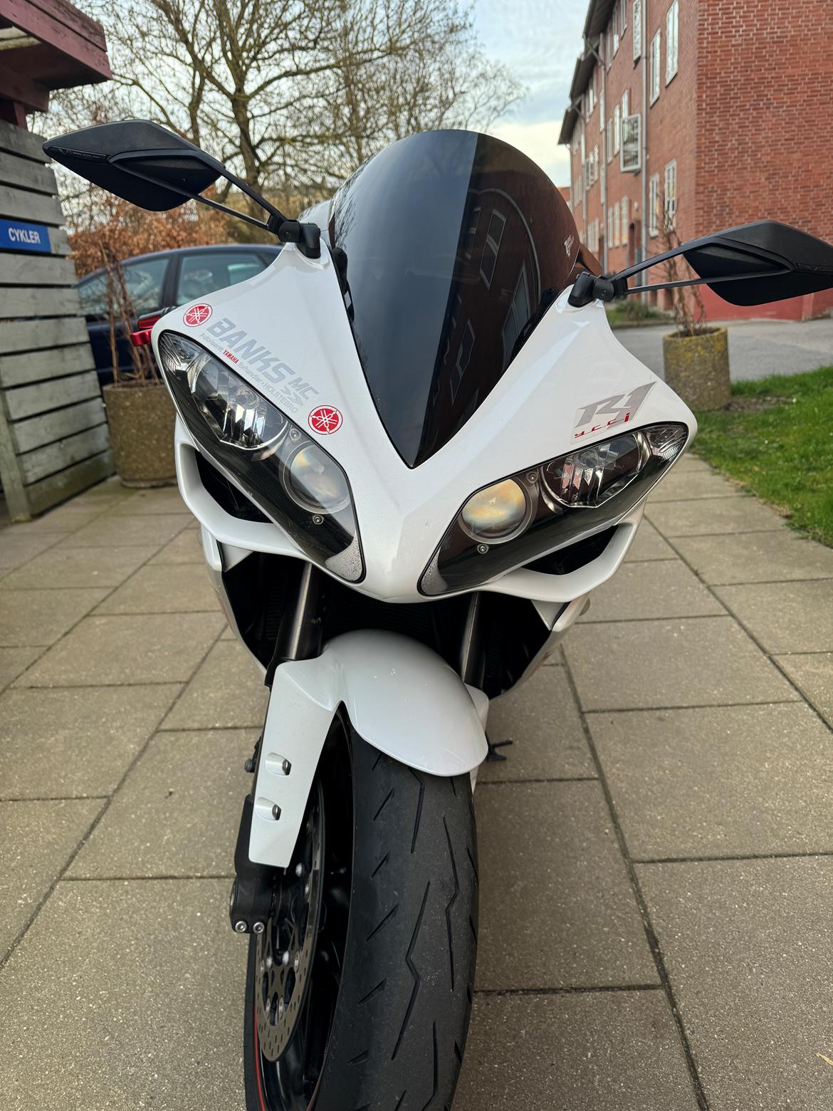 Yamaha YZF R1 billede 9