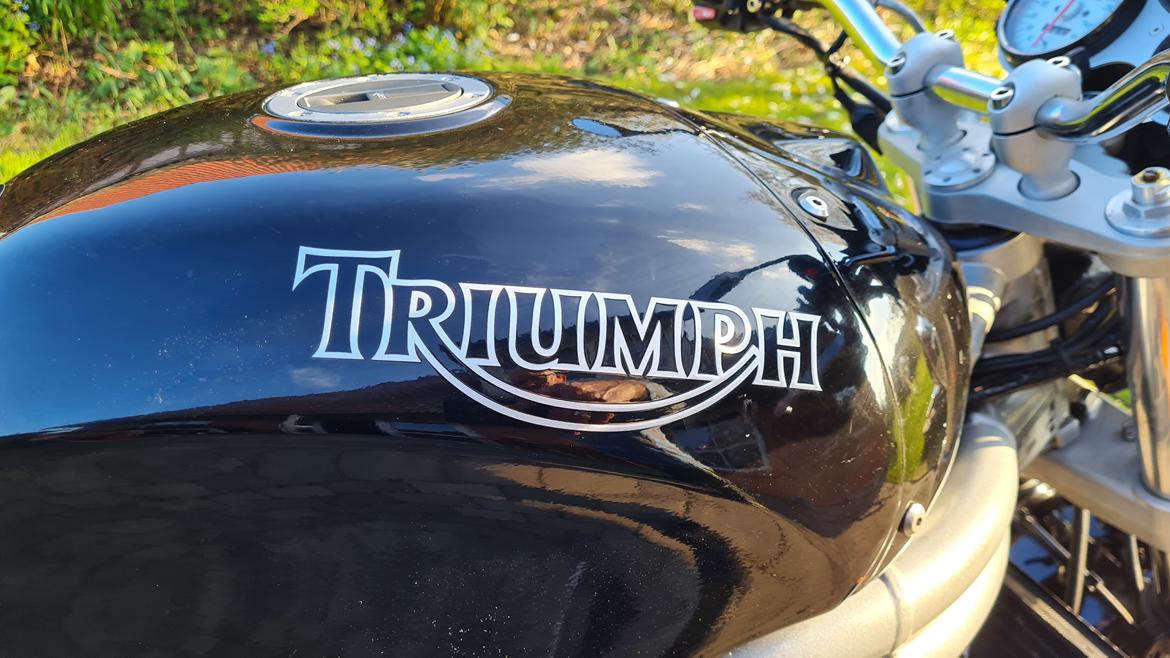 Triumph Speed Triple 955i billede 6