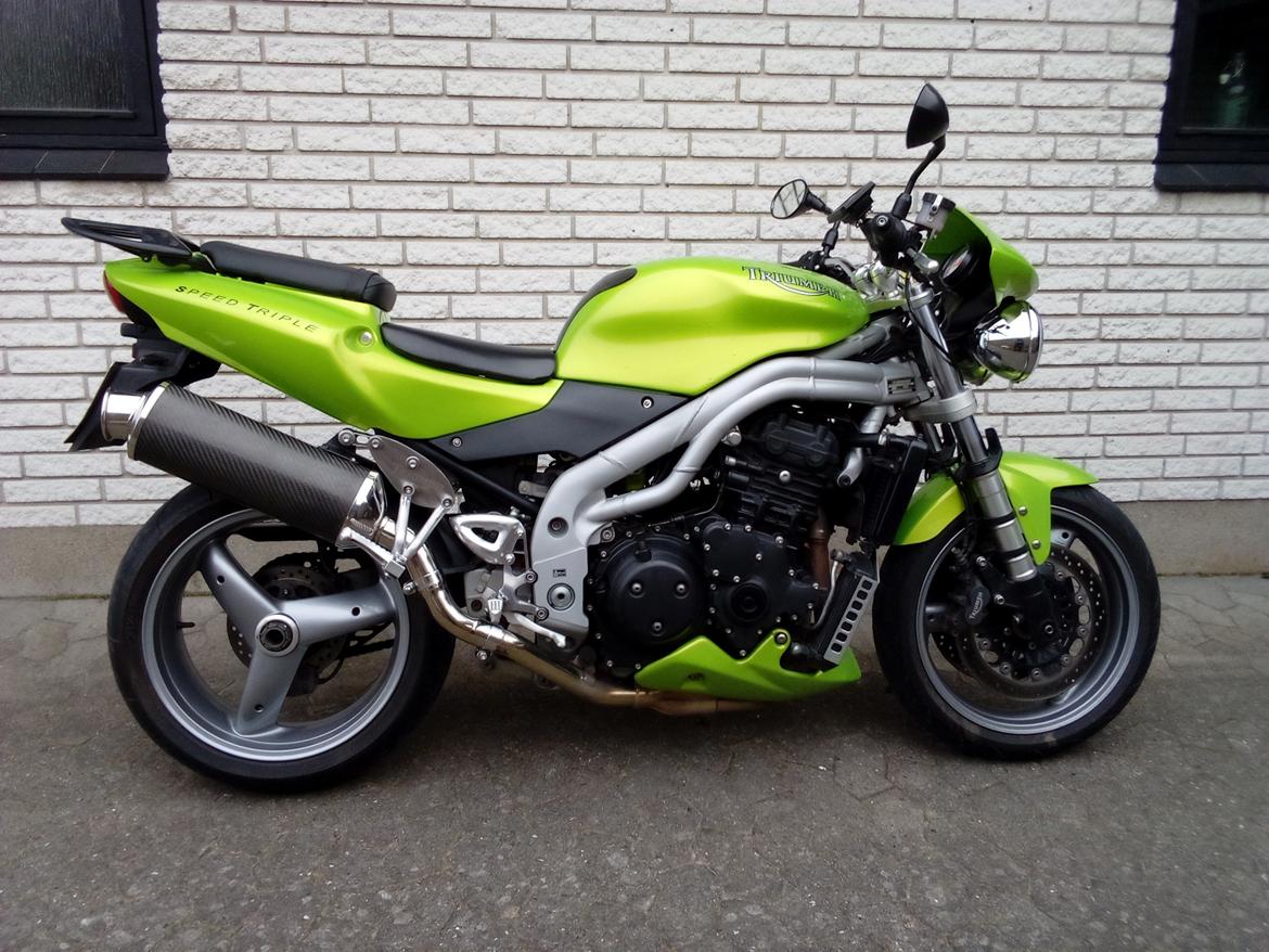 Triumph Speed Triple 955i    " Fru Grünthe " billede 1