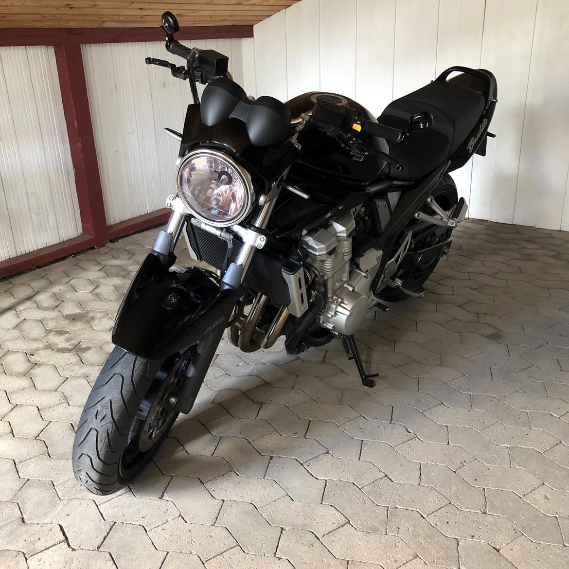 Suzuki GSF 650 A Bandit ABS - Her med Puig styrende spejle med dårligt udsyn og som sad i vejen og derfor blev udskiftet billede 5