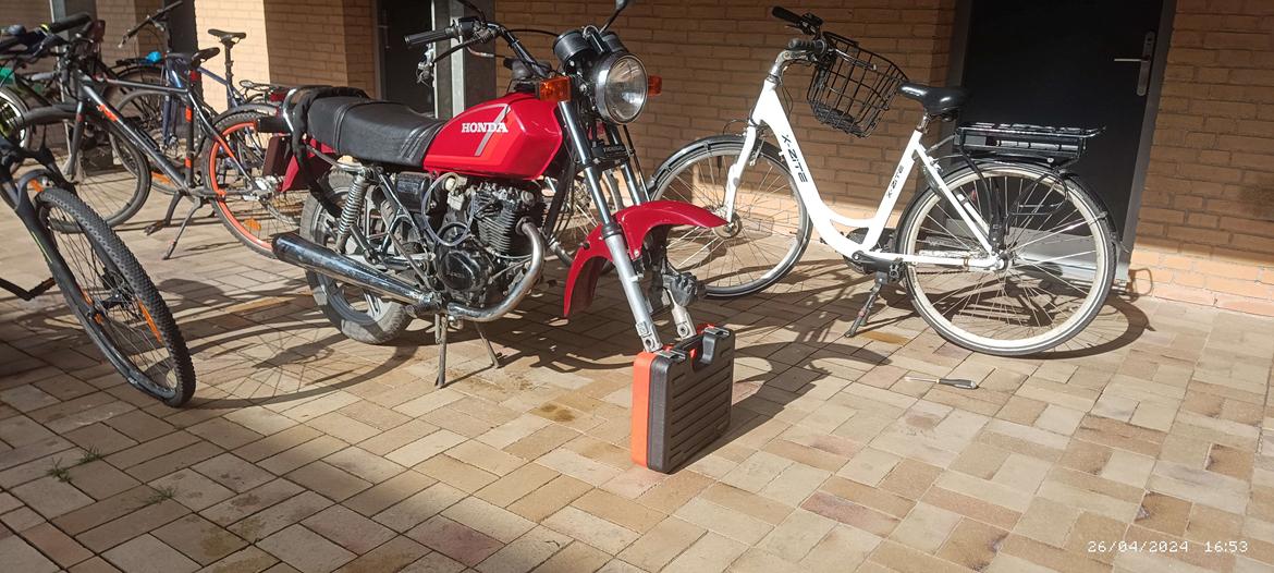 Honda CS 125 billede 4