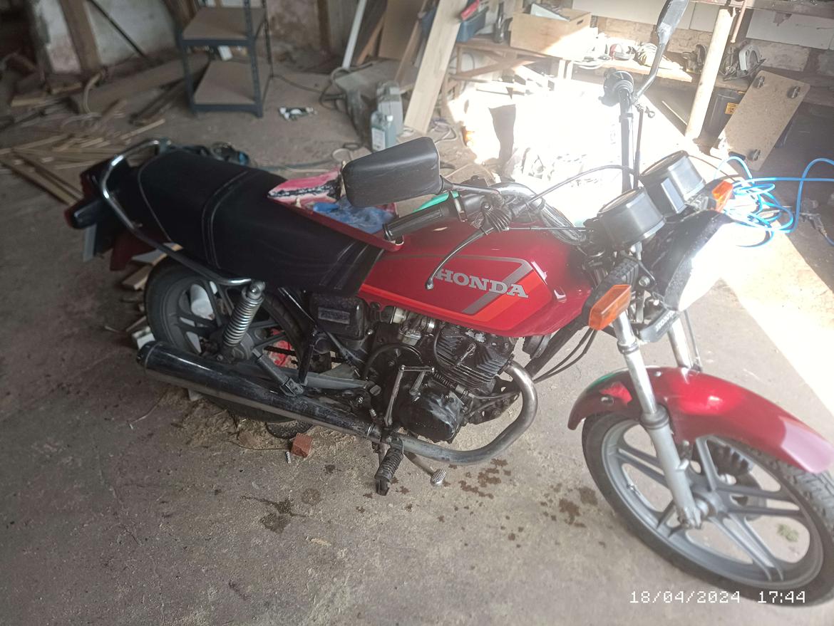 Honda CS 125 billede 3