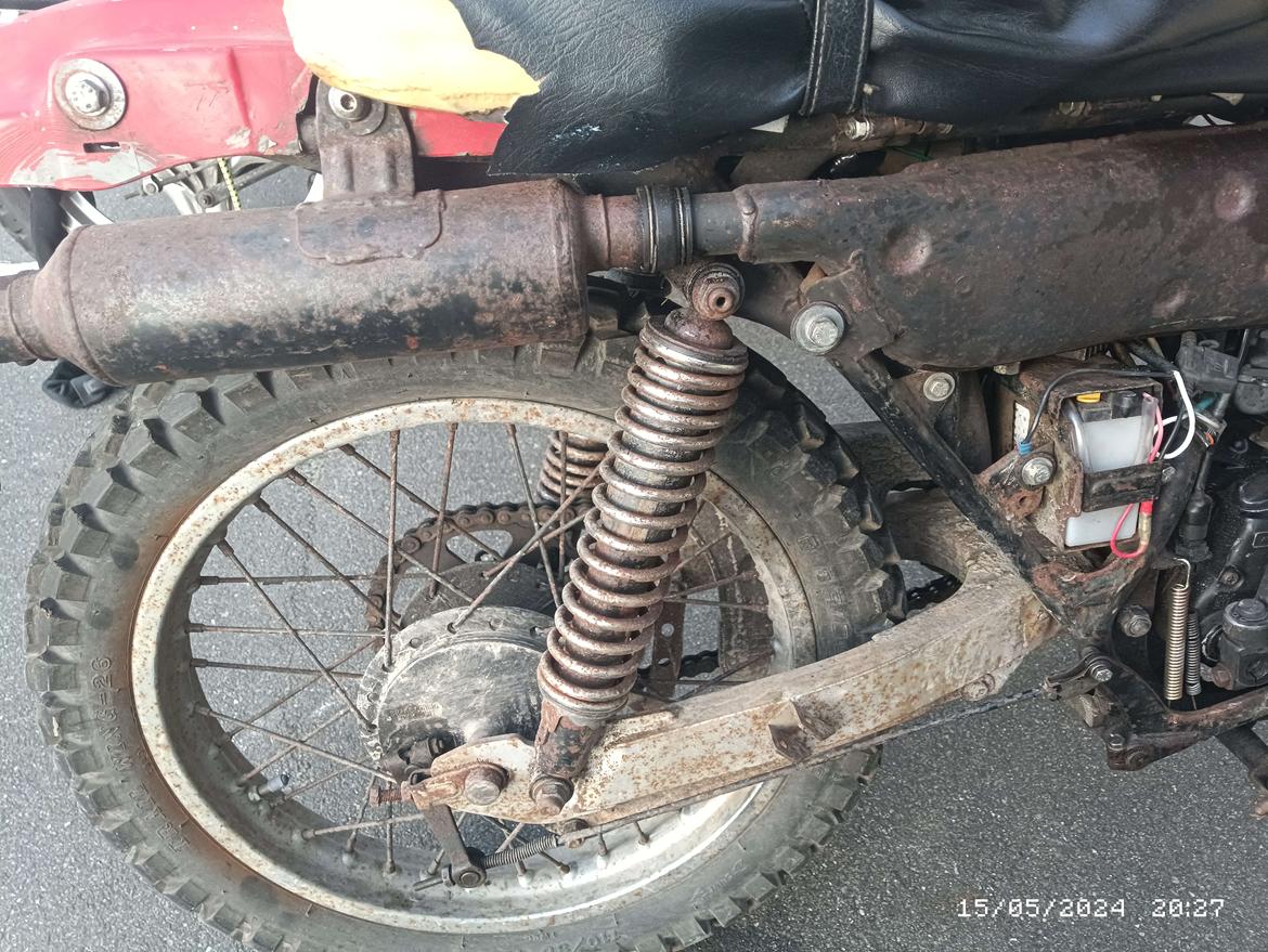 Suzuki TS185 billede 6