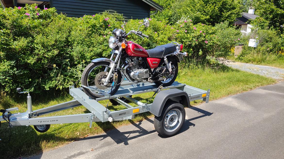 Suzuki GN250 billede 1