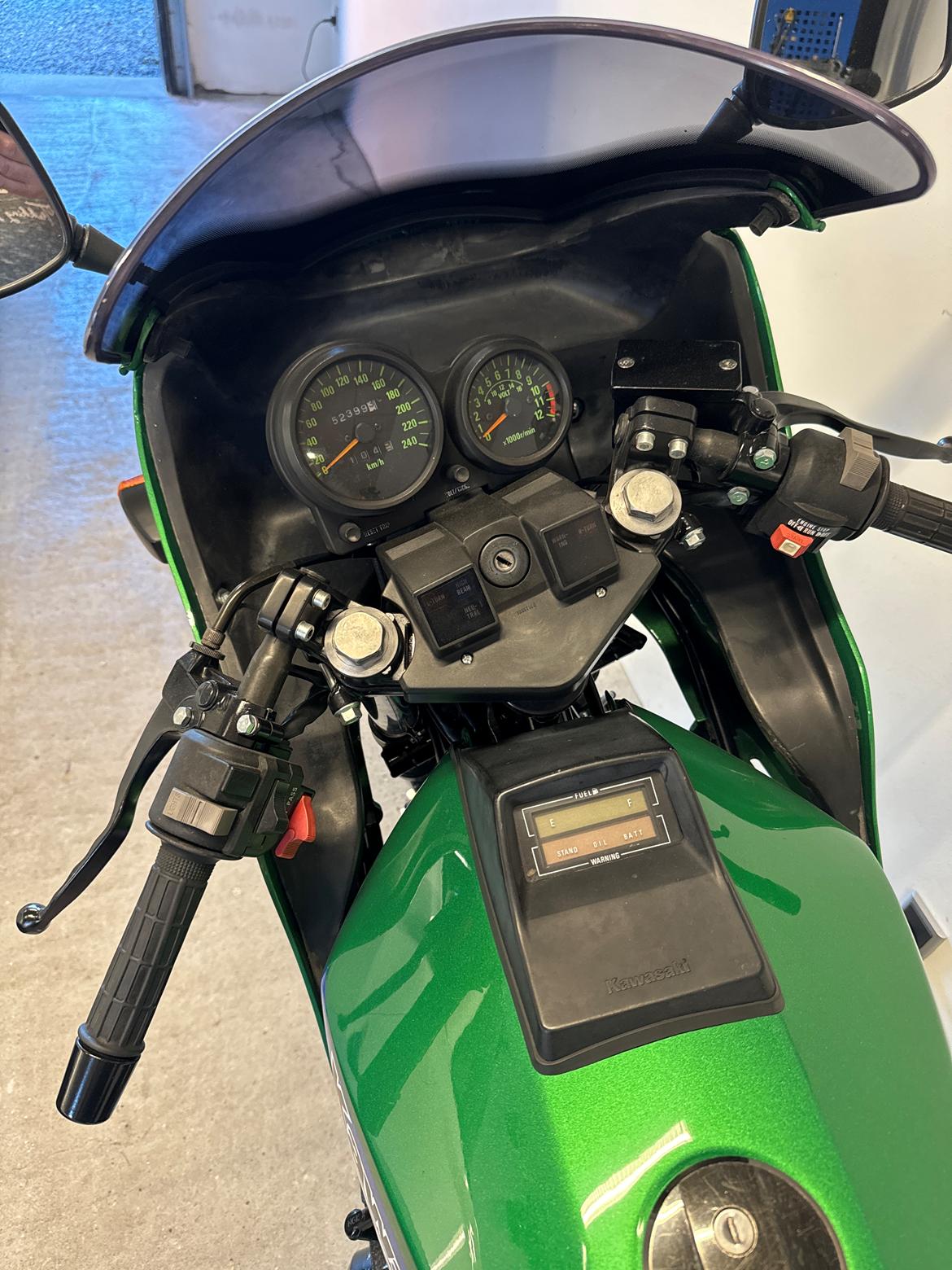 Kawasaki GPz 750 uni-trak billede 3